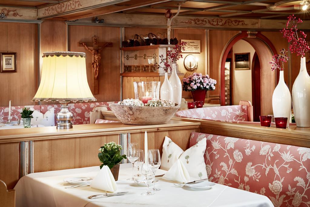 Hotel Hirlanda Zürs Екстериор снимка