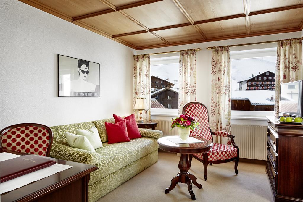 Hotel Hirlanda Zürs Екстериор снимка